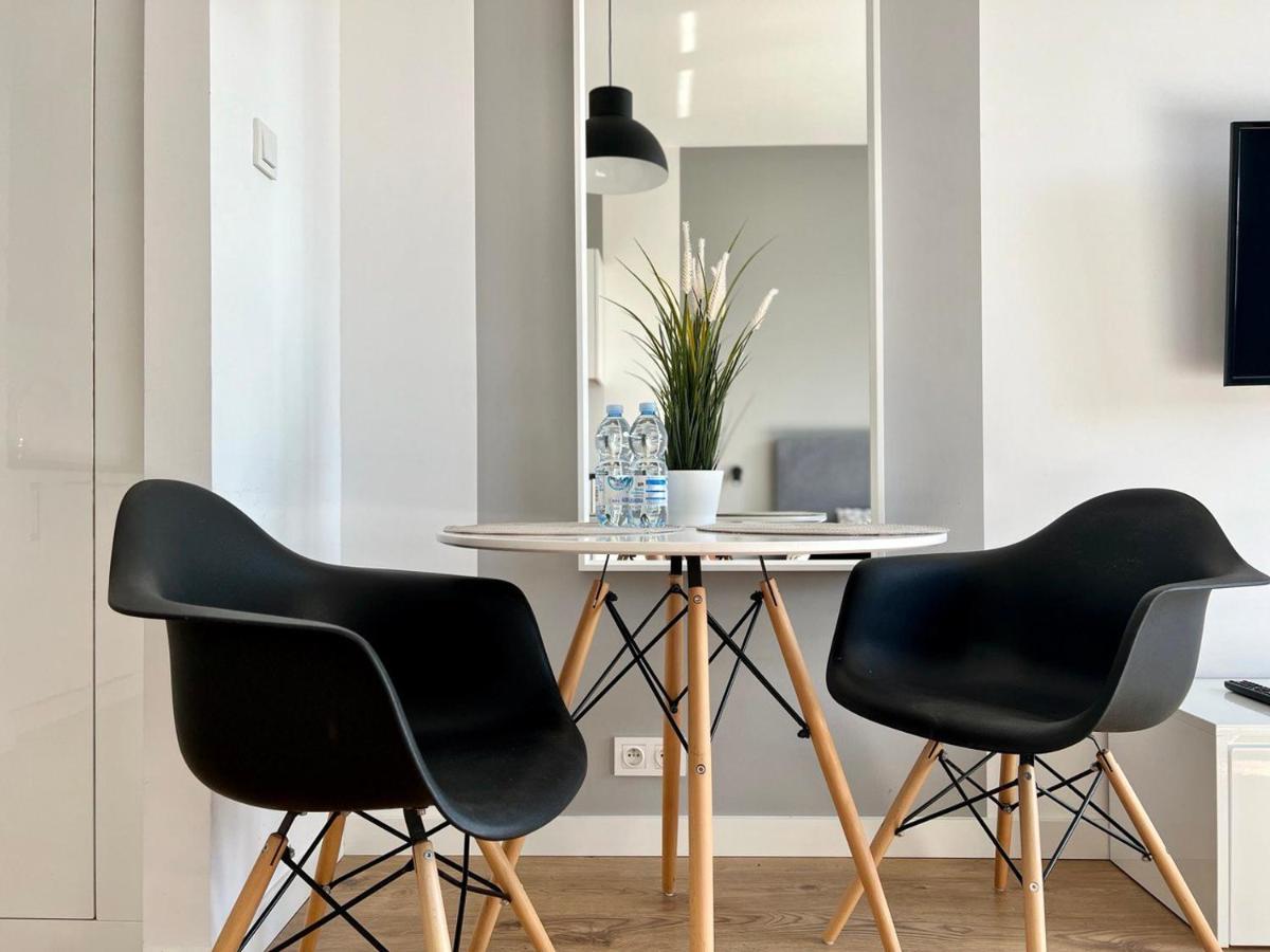 K22 Slawinska 503 Sun-City Apart Warsaw Ngoại thất bức ảnh